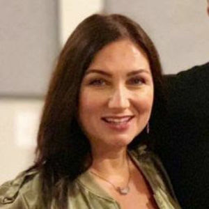 Meet your Posher, Samira